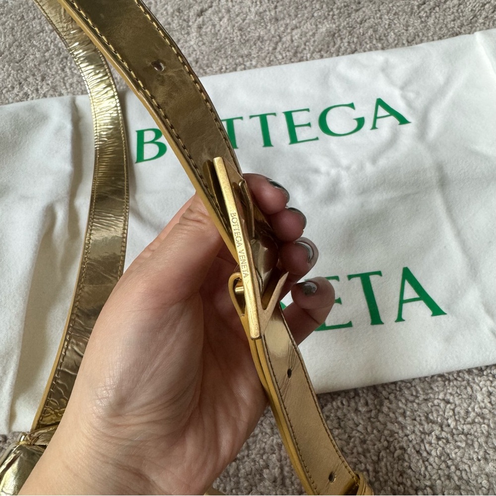 [Sold] BV Mirror Lambskin Intreccio Padded Cassette Crossbody Bag in Gold - Picture 12 of 14